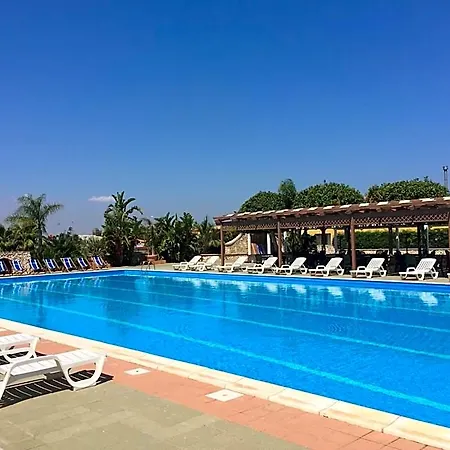 Hotel Racar *